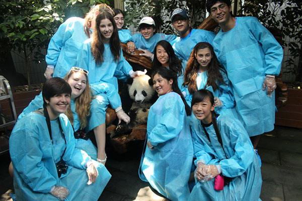 July-13,-2014---Chengdu-[Panda-Preserve-Group-Shot]